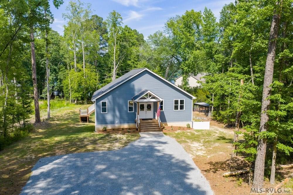 116 Watermans Dr