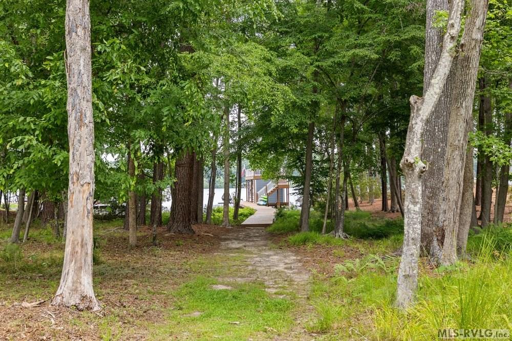 116 Watermans Dr