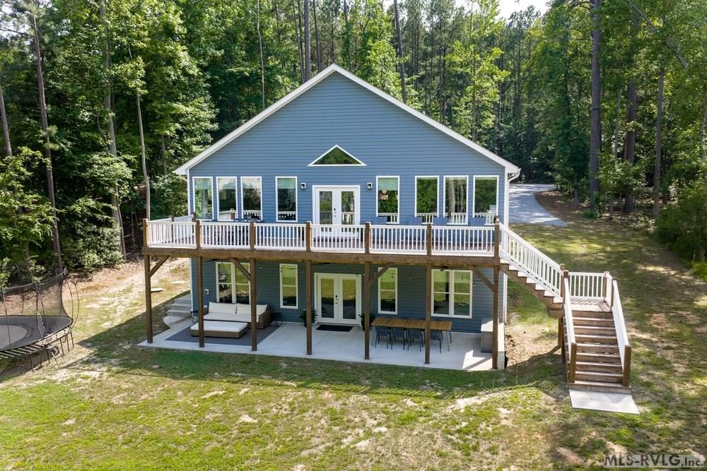 116 Watermans Dr