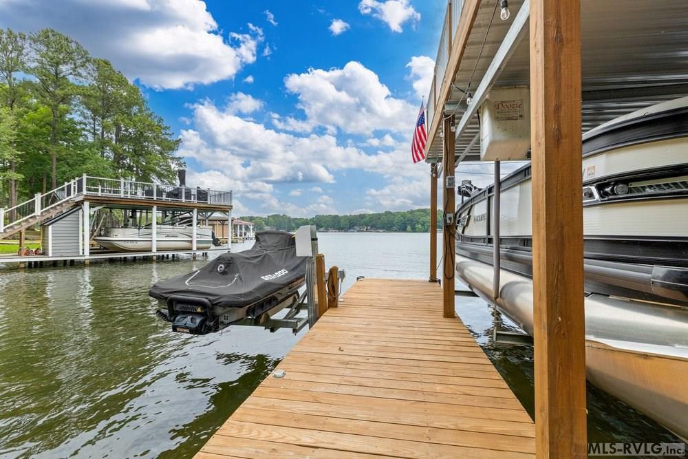 116 Watermans Dr