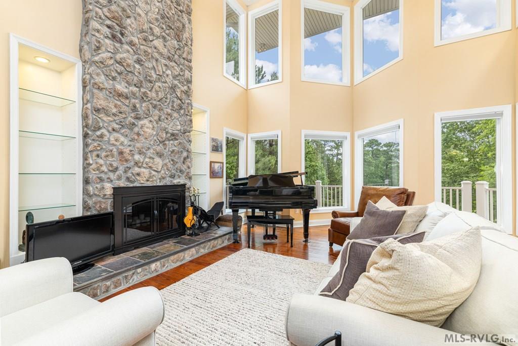 1041 Alexander Drive