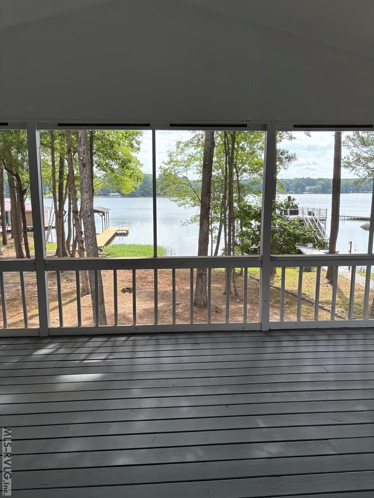 192 Watermans Dr