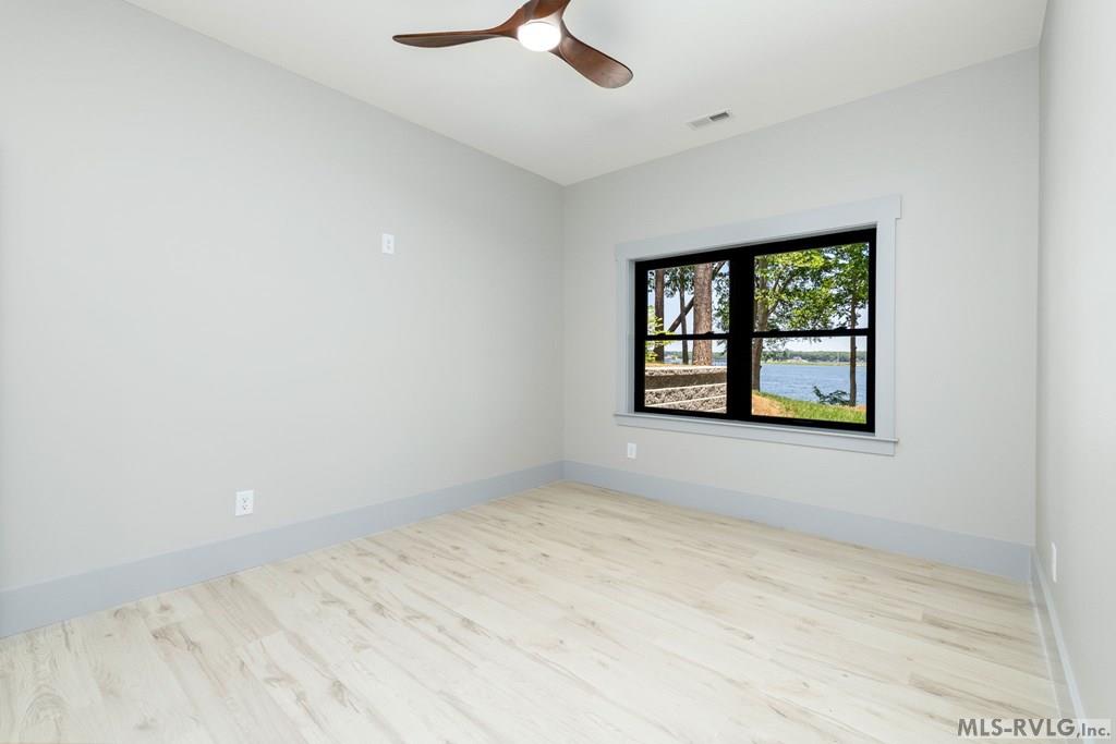 137 Syds Bluff