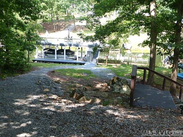 142 Windy Pointe Circle