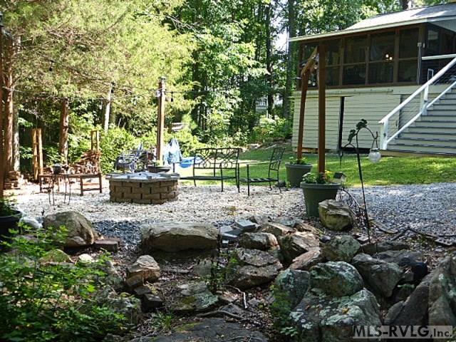 142 Windy Pointe Circle
