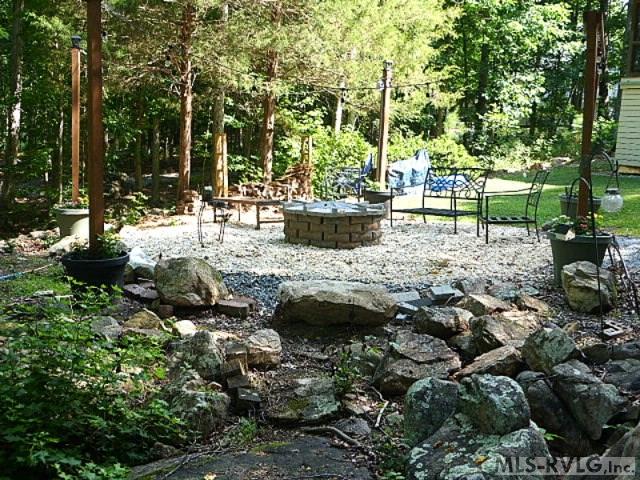 142 Windy Pointe Circle