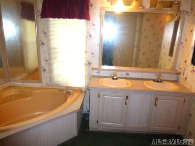 121 E. Lizard Bay Road