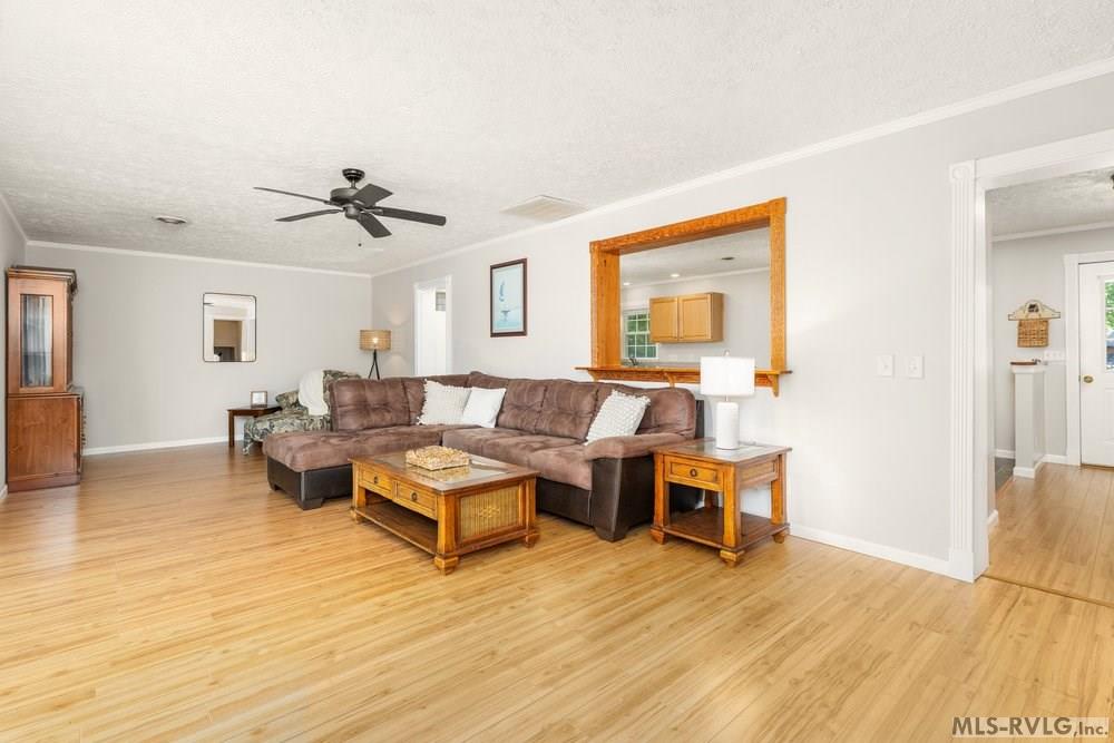 108 Dogwood Pointe Dr