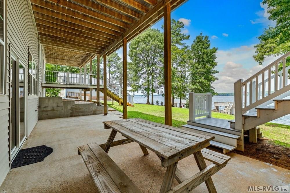 108 Dogwood Pointe Dr