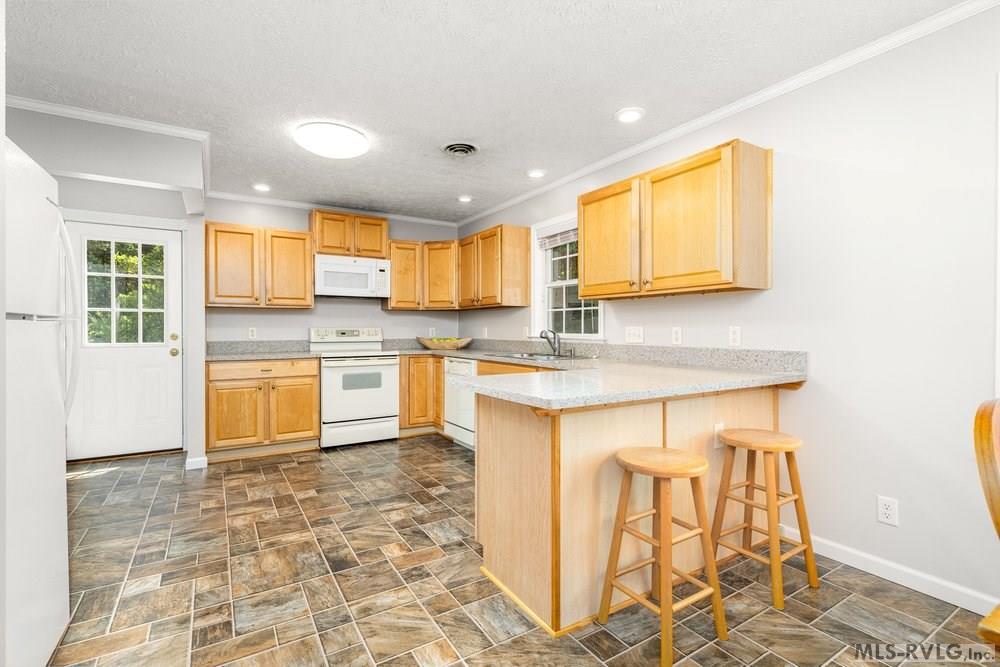 108 Dogwood Pointe Dr