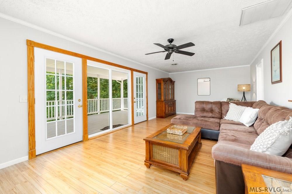 108 Dogwood Pointe Dr