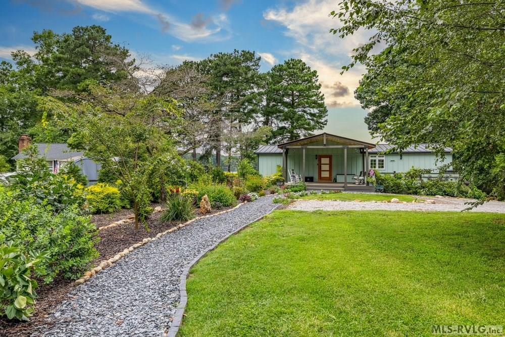 490 Paradise Drive