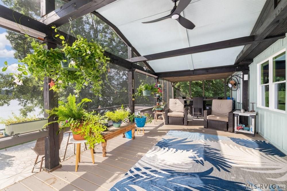 490 Paradise Drive