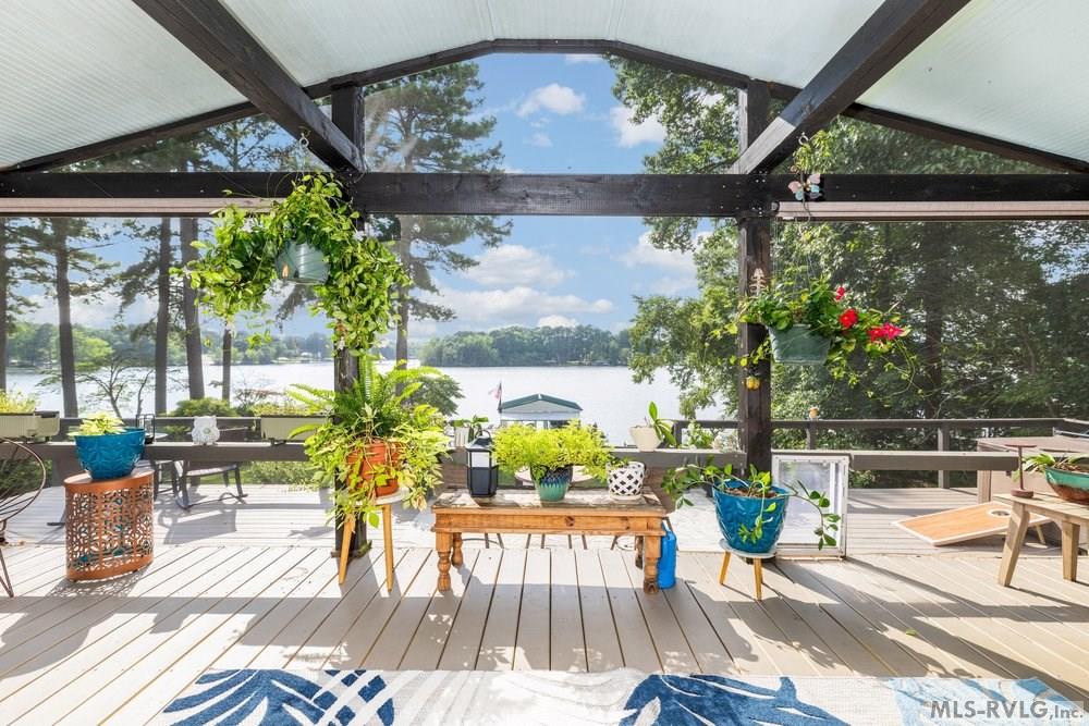 490 Paradise Drive