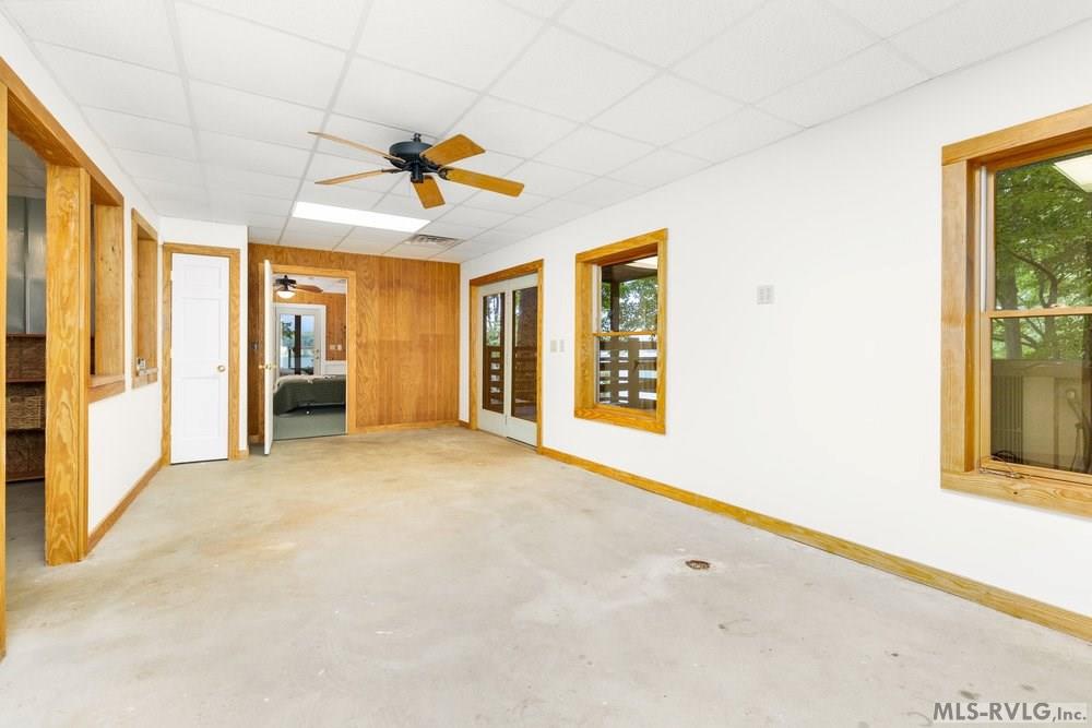 143 Laurel Bluff