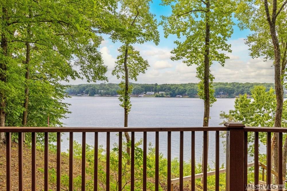 143 Laurel Bluff