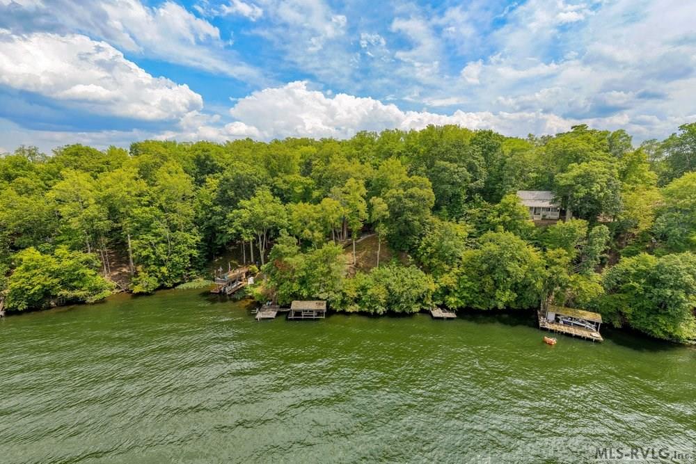 143 Laurel Bluff
