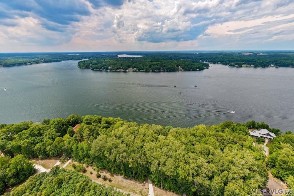 143 Laurel Bluff