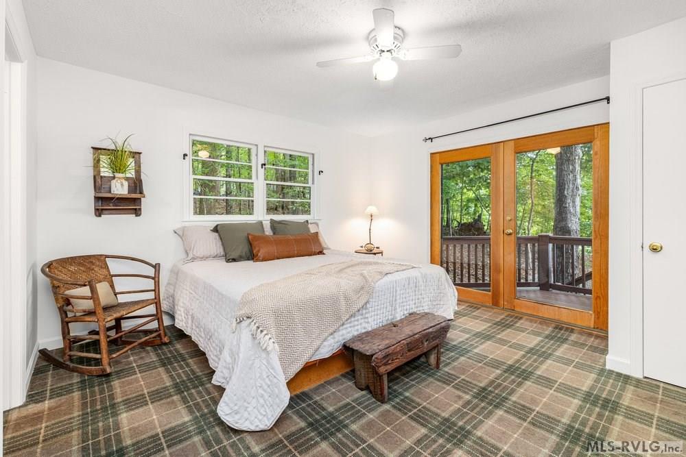 143 Laurel Bluff