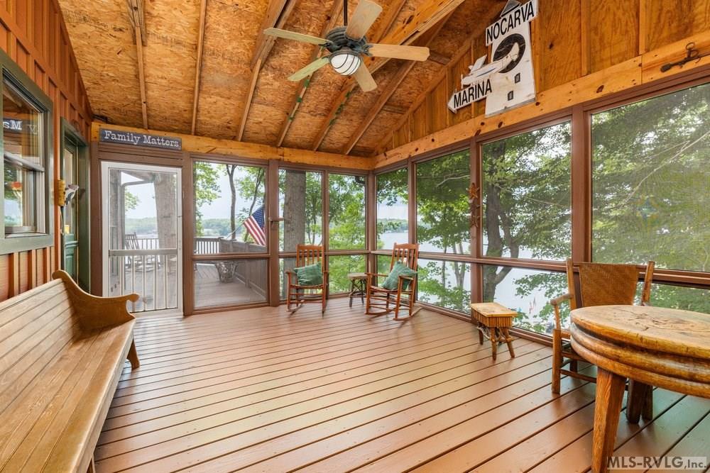 143 Laurel Bluff