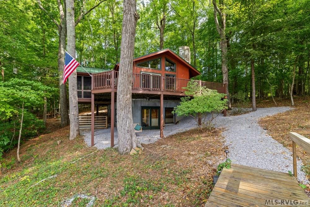143 Laurel Bluff