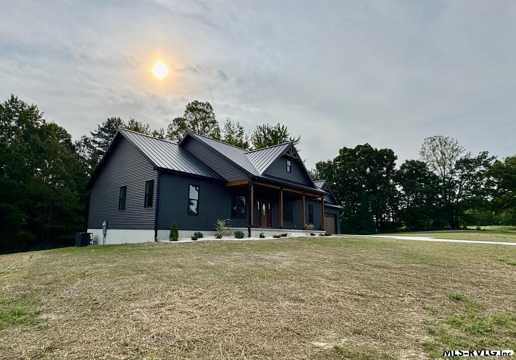 2794 Cow Road