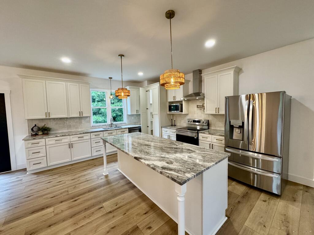 2794 Cow Road