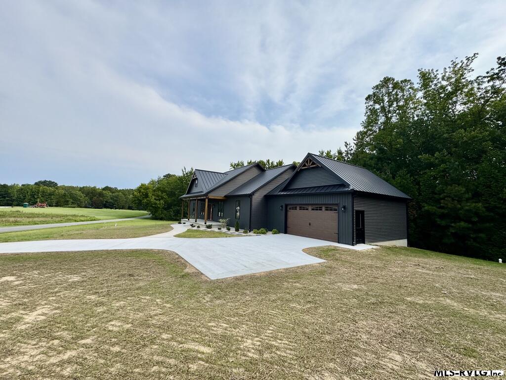 2794 Cow Road