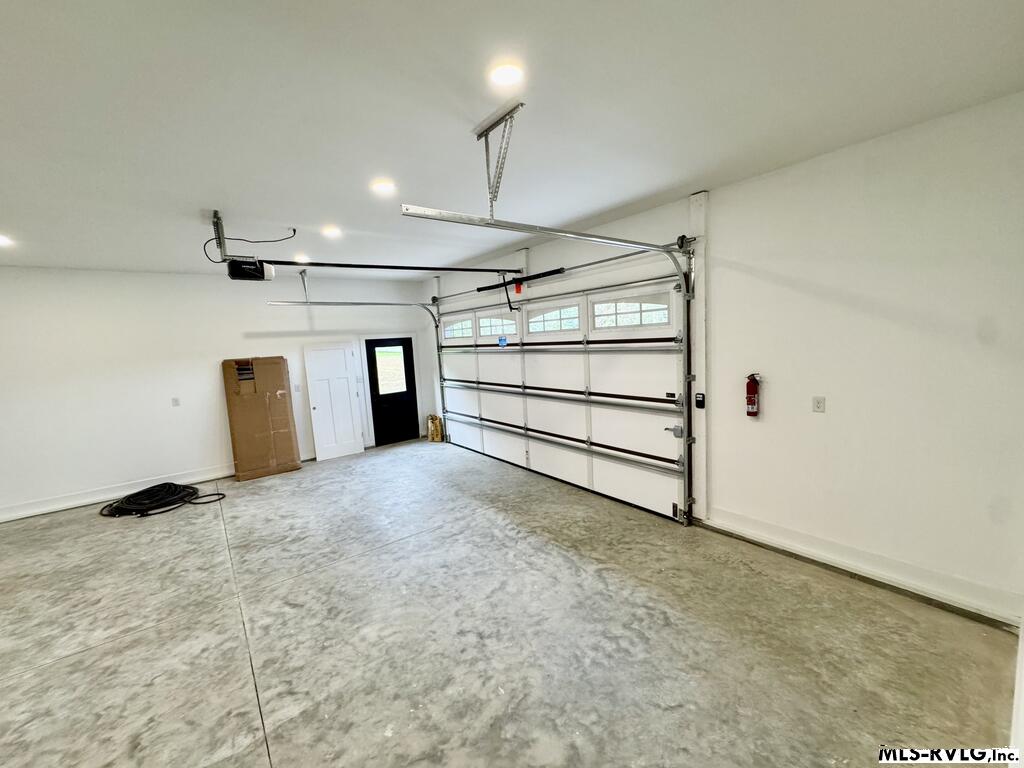 2794 Cow Road