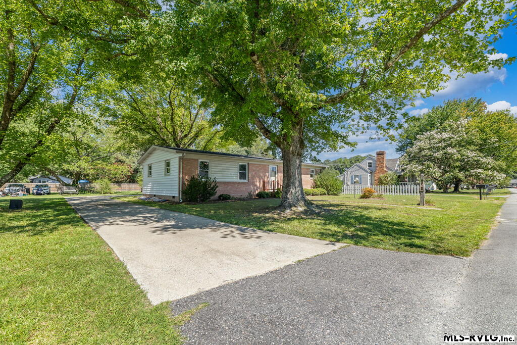 316 Susan Street