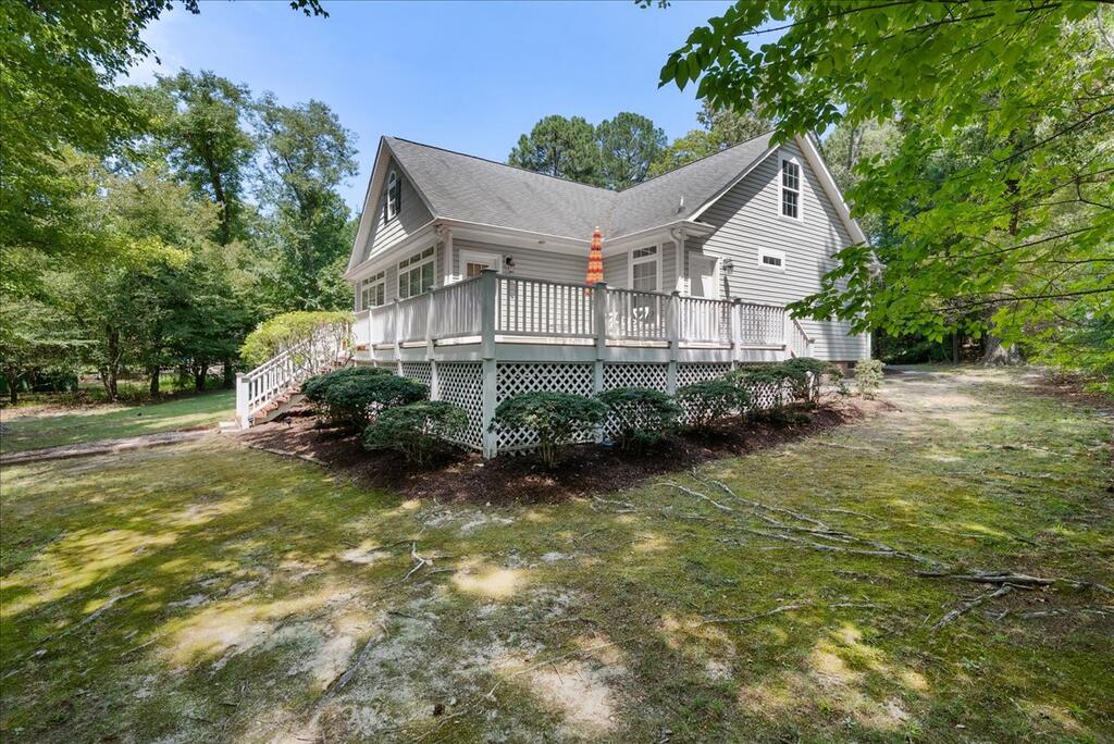 725 Valentines Street