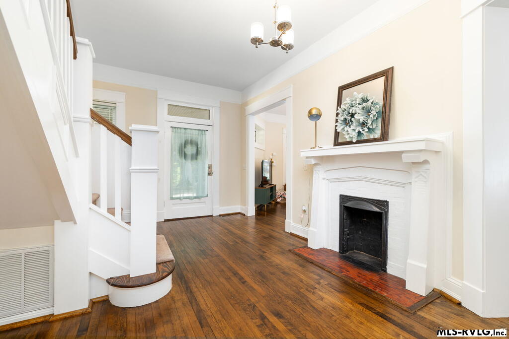 221 Franklin Street