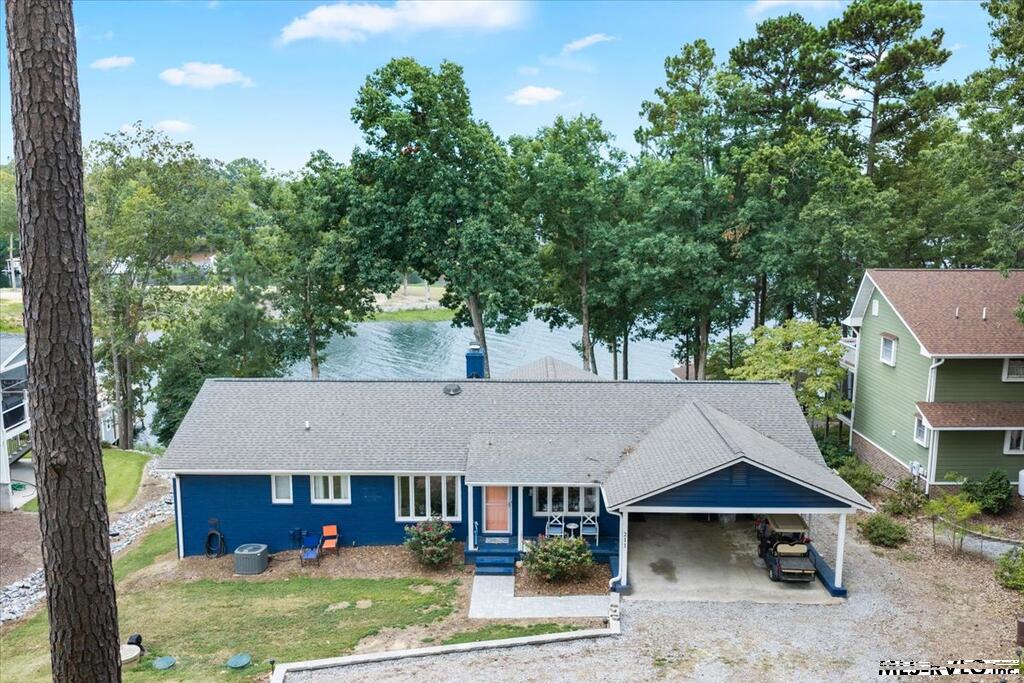 211 Woodhaven Lane