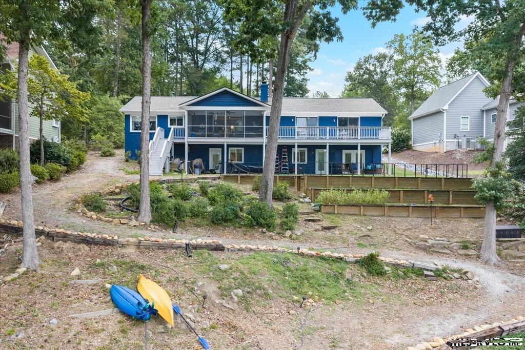 211 Woodhaven Lane