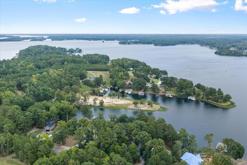 211 Woodhaven Lane