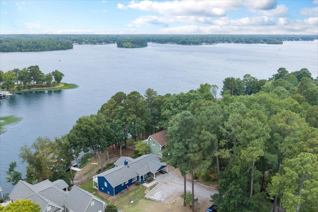 211 Woodhaven Lane