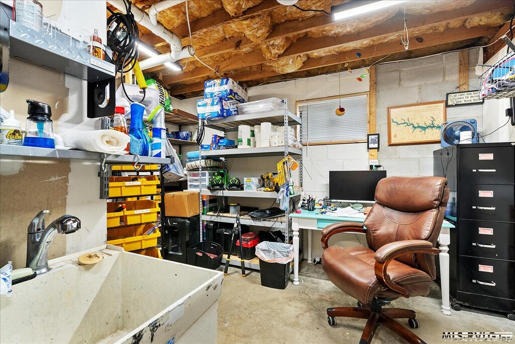 211 Woodhaven Lane