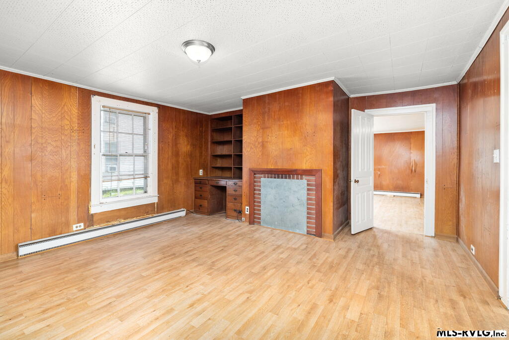 211 N. Mecklenburg Ave.