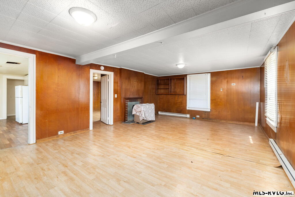 211 N. Mecklenburg Ave.