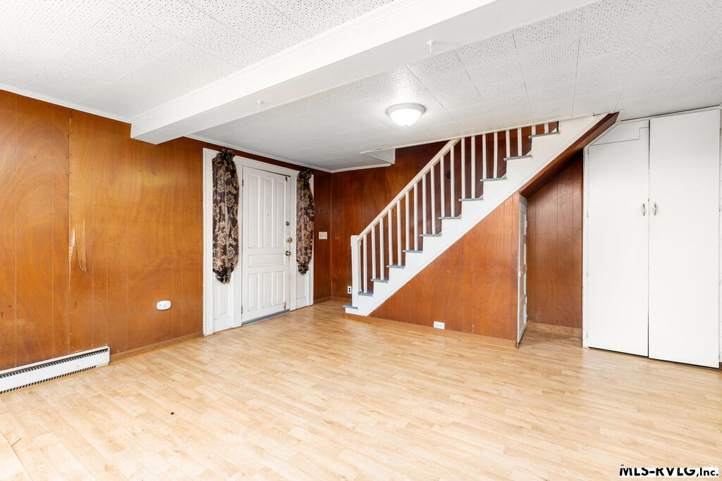 211 N. Mecklenburg Ave.