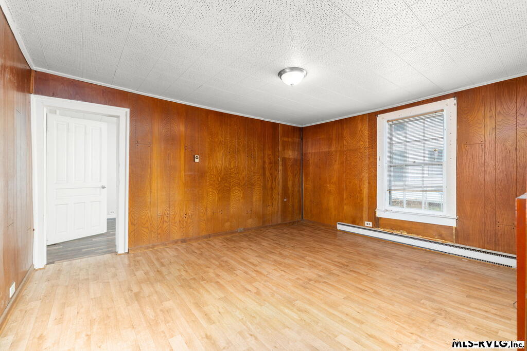 211 N. Mecklenburg Ave.