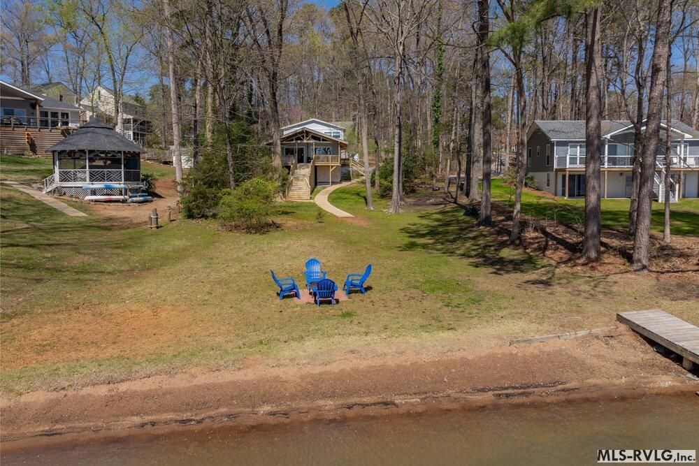 104 Gum Ct