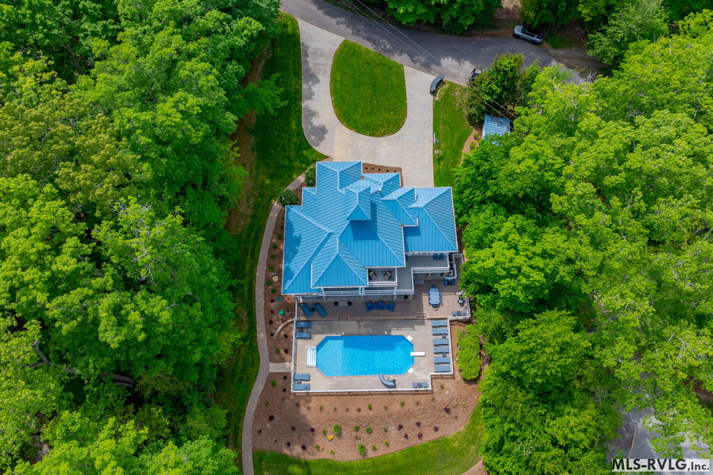 120 Brooks Court