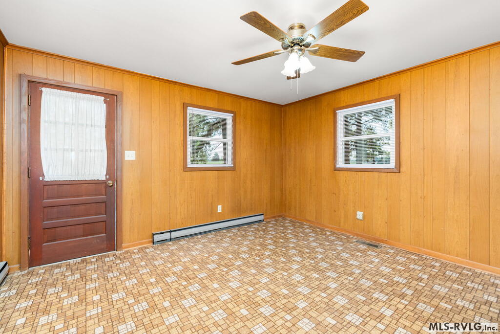 1554 Traffic Road