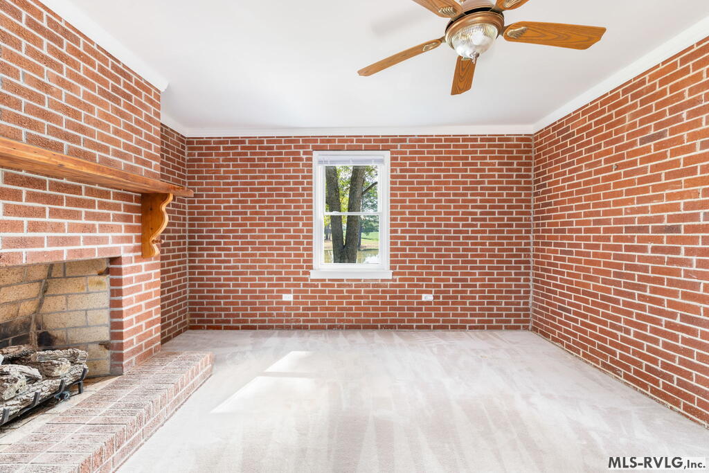 1554 Traffic Road