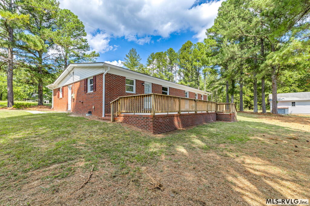 1554 Traffic Road