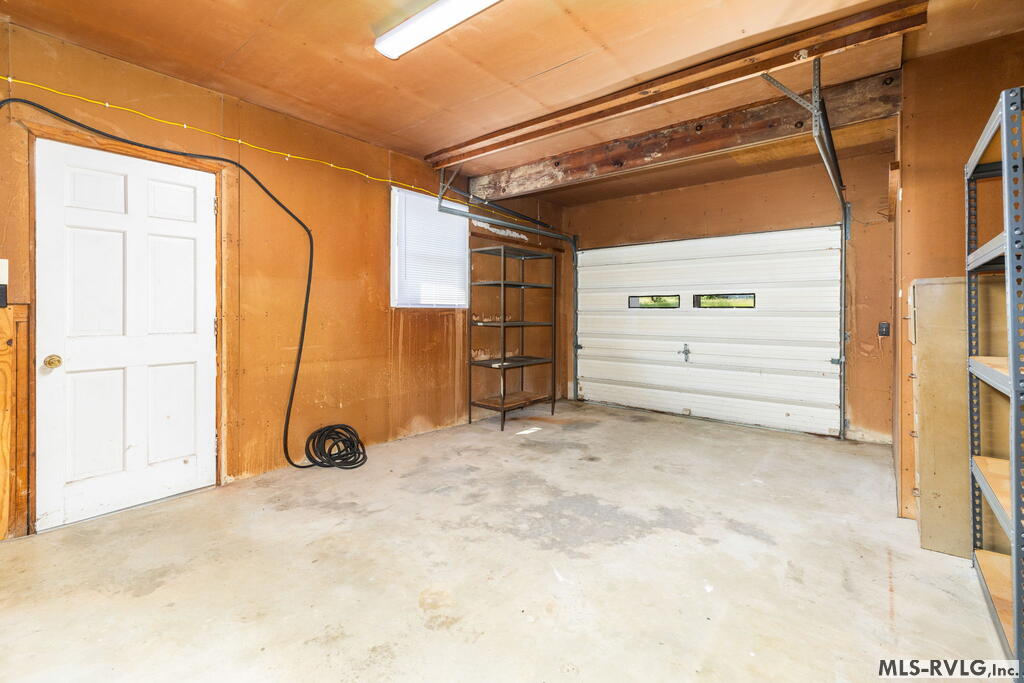 1554 Traffic Road