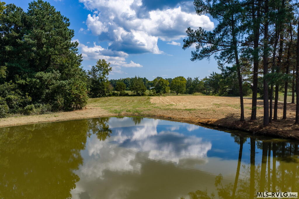 1554 Traffic Road