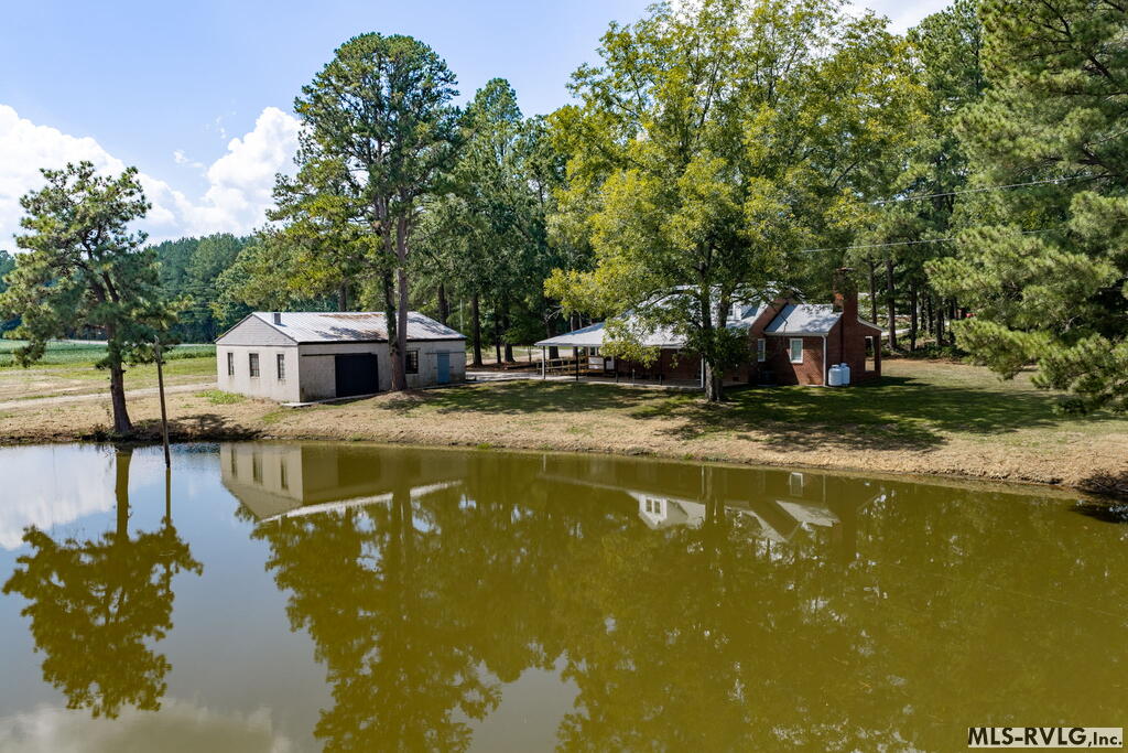1554 Traffic Road