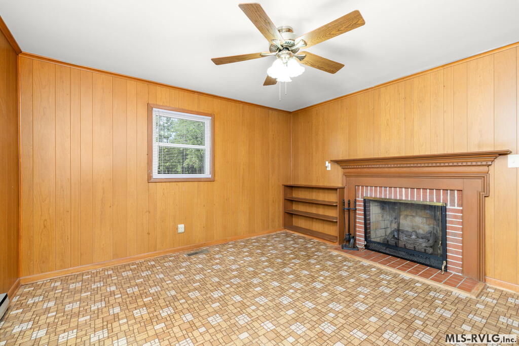 1554 Traffic Road